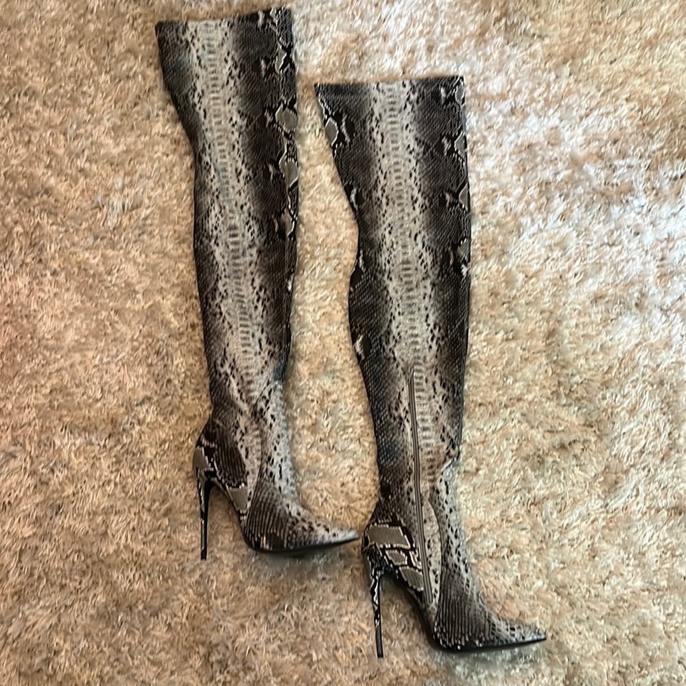 Peace & love thigh high snakeskin boots